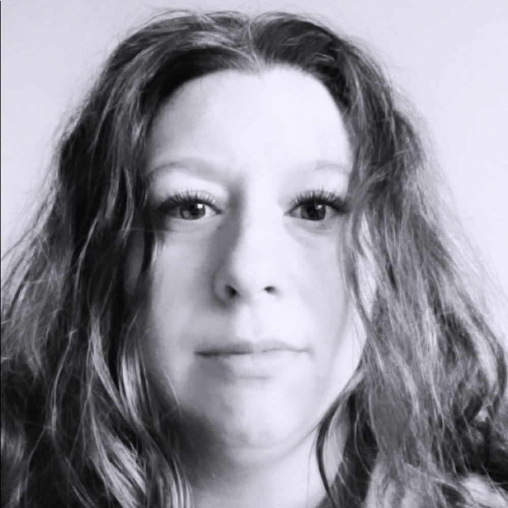 Meet your Posher, Cynthia